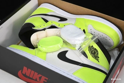 555088-702 High Retro OG Jordan Air “Visionaire” 1 0727
